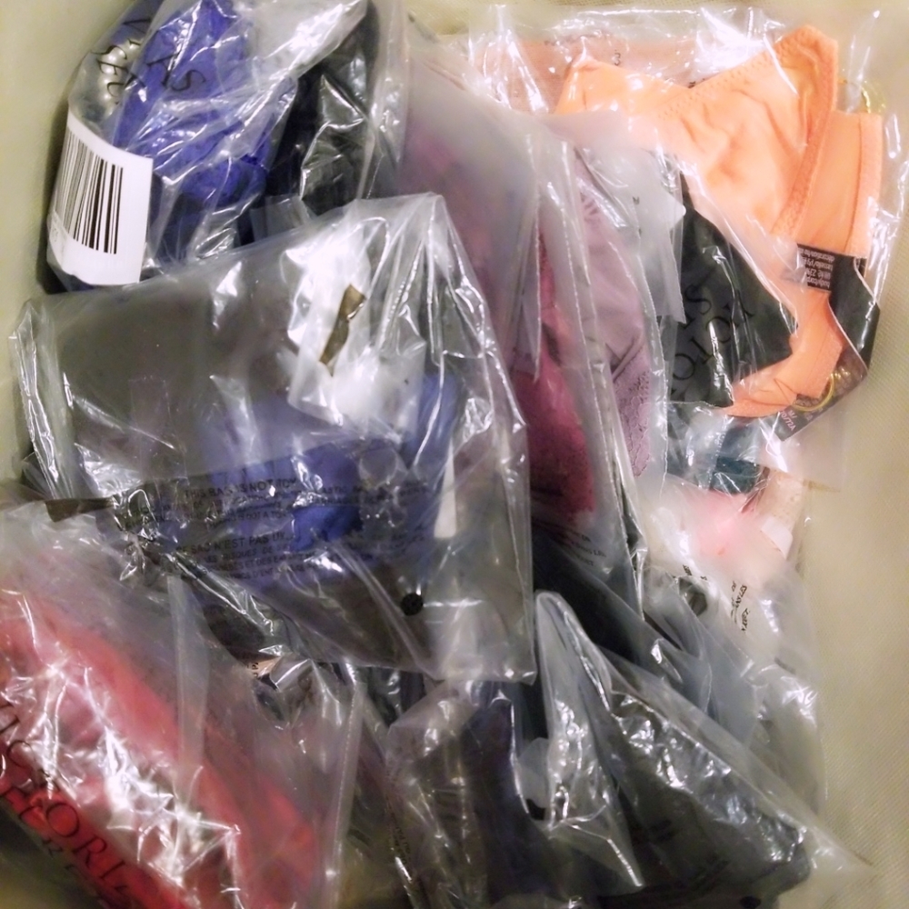 NWT VICTORIAS SECRET & PINK PANTY MYSTERY BOX